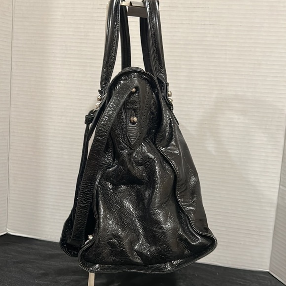 BALENCIAGA RIVACITY Black Paper
Leather two way handbag Rare Vintage EUC COA - Picture 4 of 16